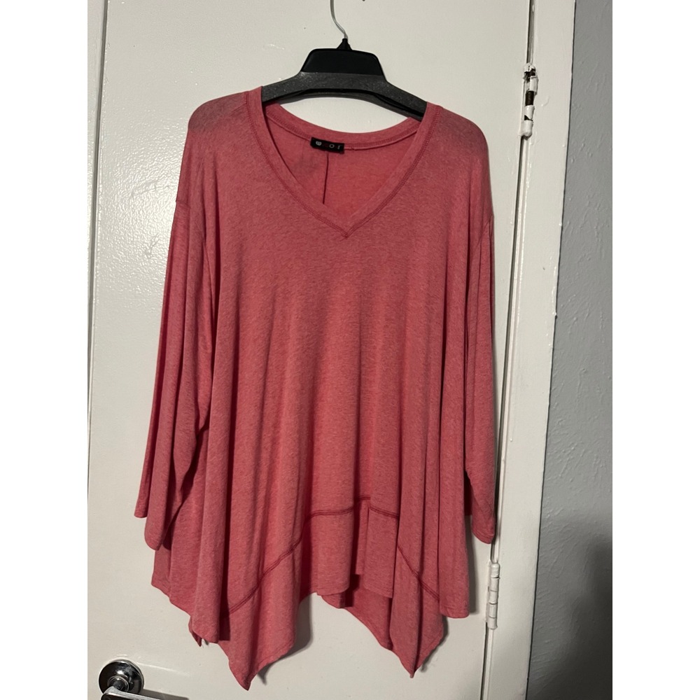 Vision USA Coral Pink Sharkbite Hem V-Neck‎ Tunic Top 2XL Made in USA T6453